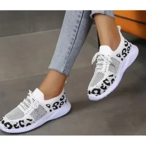 Bootsgear Women Fashion Plus Size Spotted Mesh Breathable Round Toe Sneakers